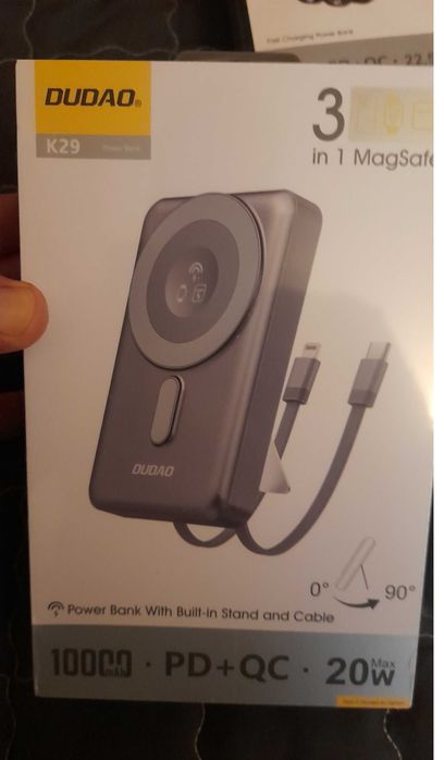 baterie externa 20000-30000mA powerbank fast charge , Magsafe , afisaj