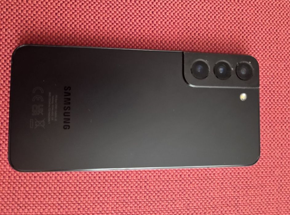 Vând sau schimb Samsung s22