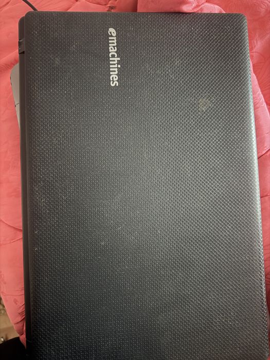 Продам ноутбуки на запчасти