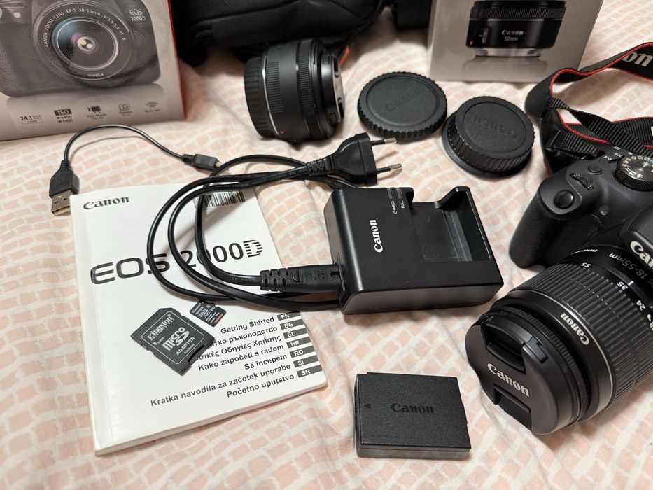 Фотоапарат Canon 2000 D