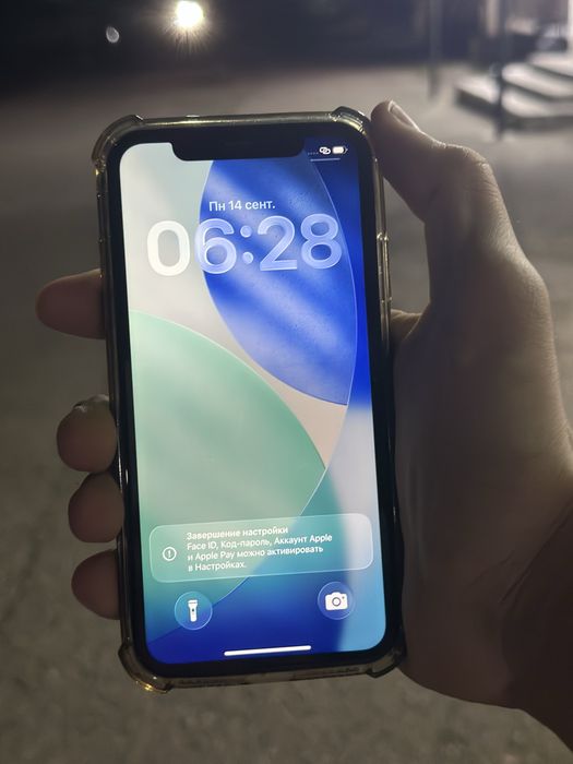 Продам iPhone 11