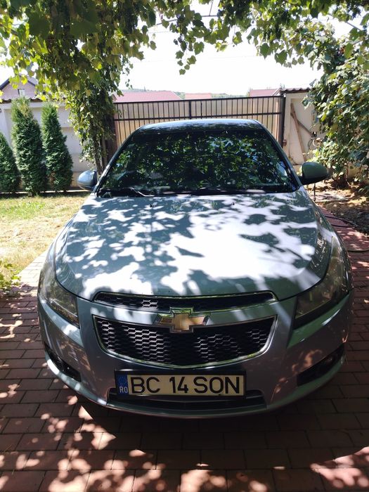 Vând Chevrolet Cruse