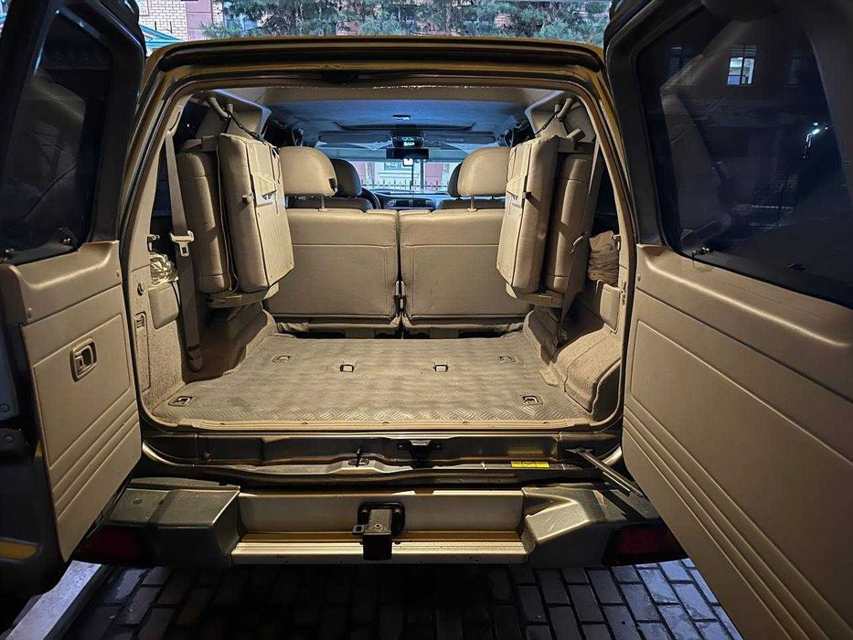 Nissan Patrol Y61