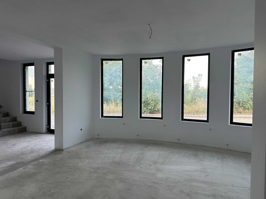 casa de vanzare 4 camere