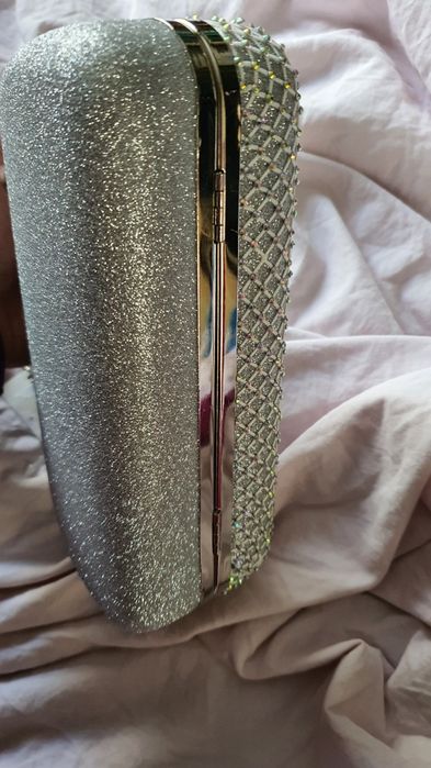 Clutch / poseta eleganta argintie
