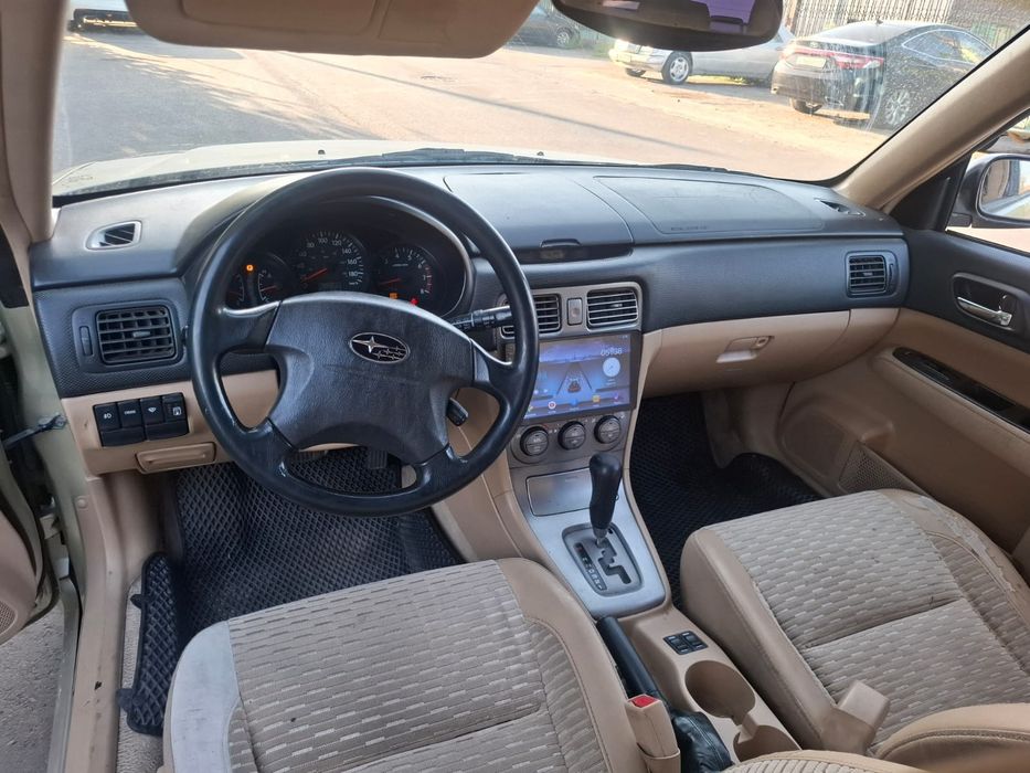 Продам срочно автомобиль марки Subaru forester