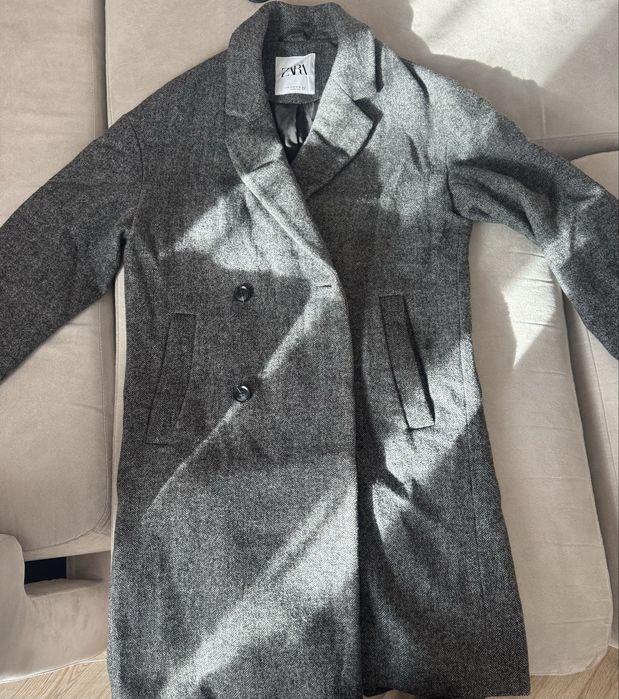 палтo вълна Zara, H&M