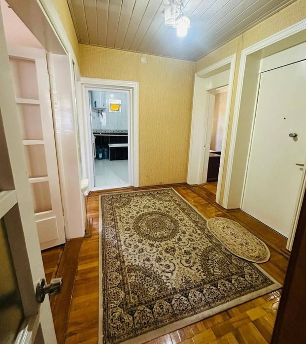 Чилонзор тумани 16 квартл
Квартира 3 хонали