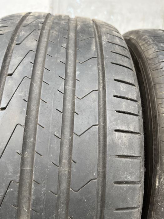 2 бр. летни гуми 235/45/18 Hankook DOT 2918 4 mm