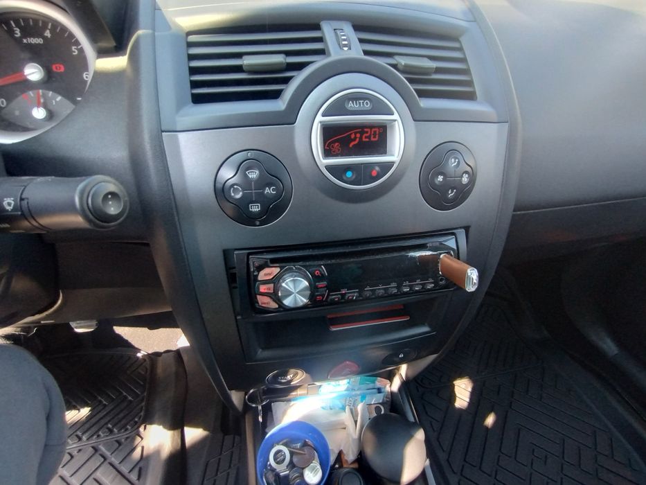 Vând Renault Megane 2 2005