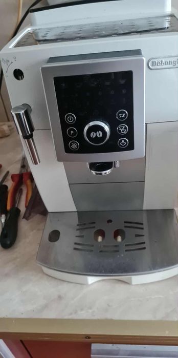 Jura c5 și Delonghi magnifica s ecam