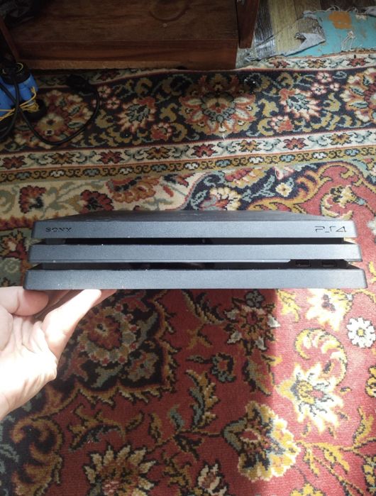 Playstation 4 pro holati ideal plomba