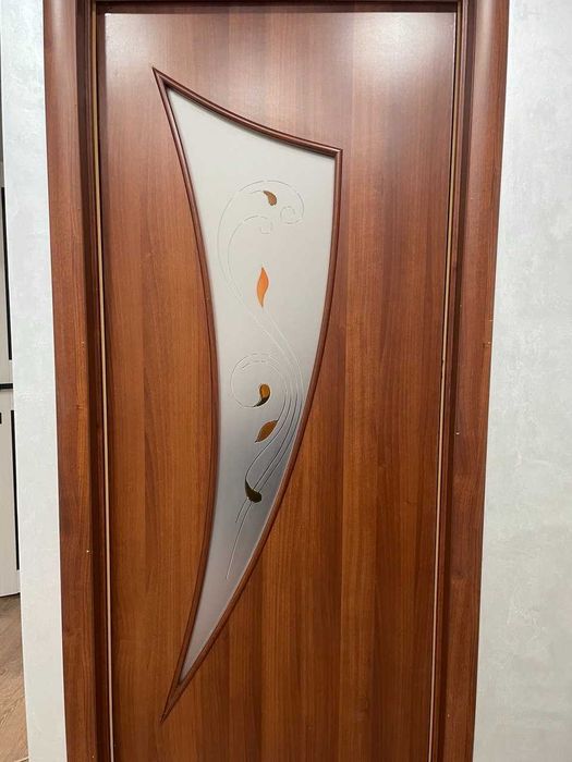 Дверь межкомнатная б/у