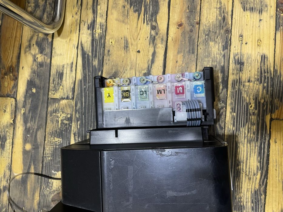 Плинтер Epson 800