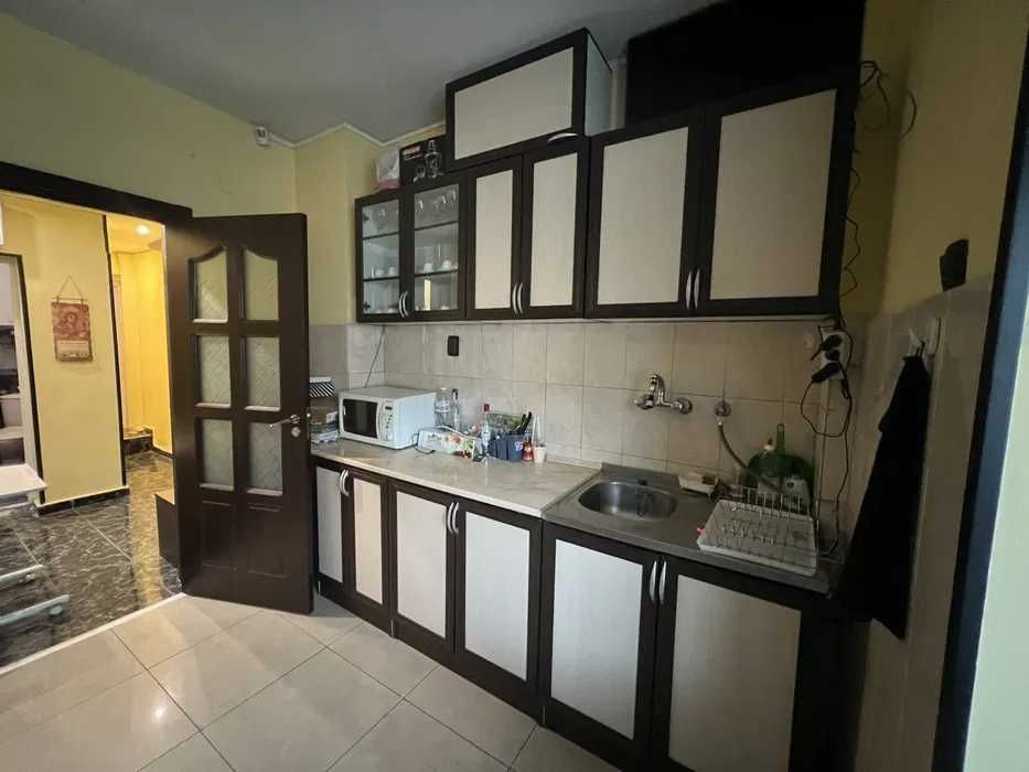 Продава се Тристаен апартамент в Велико Търново, Център - 75 кв.м за 1634 €/кв.м - Снимка #1