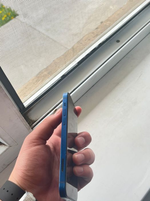 Айфон 12 есть царапины