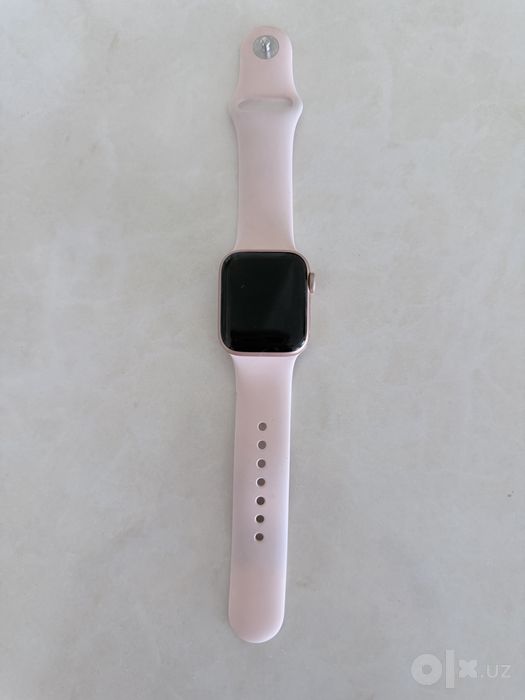 Apple Watch sotiladi karobka dakumenti bor roziviy rangda ishlaydi zur