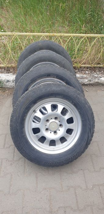 Продам легкосплавные диски с резиной