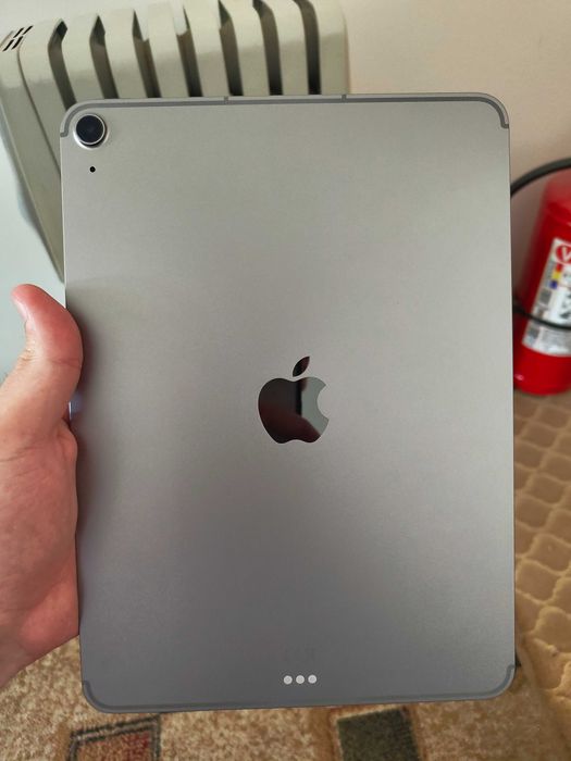 iPad air 11 2025 M3 256 gb wifi cellular