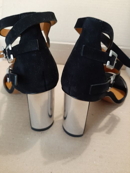 Продам босоножки Италия 36 размер.