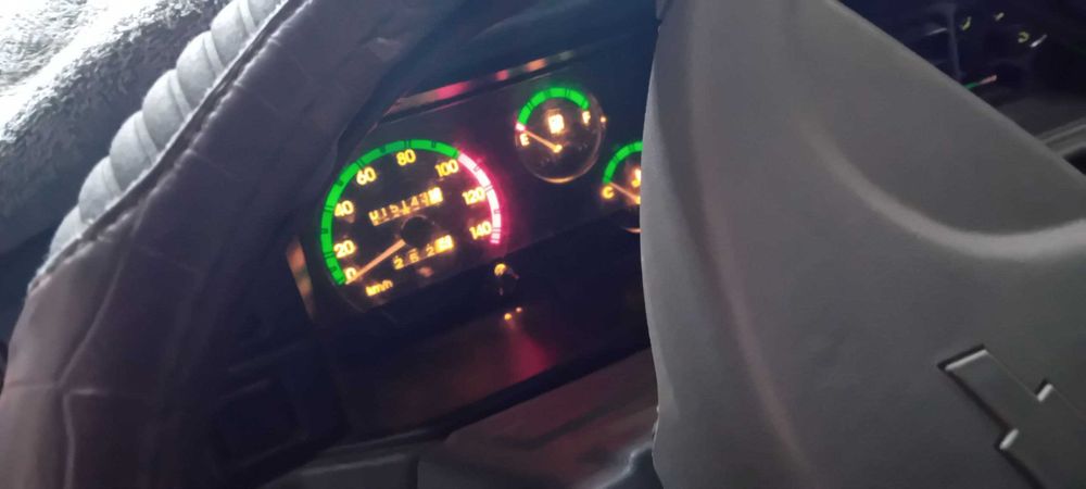 Damas dilyuks sotiladi