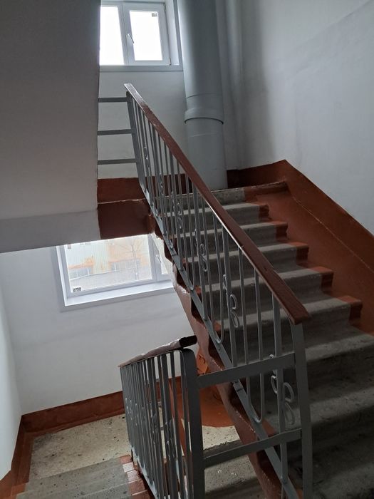 Продам квартиру 3-комнатную