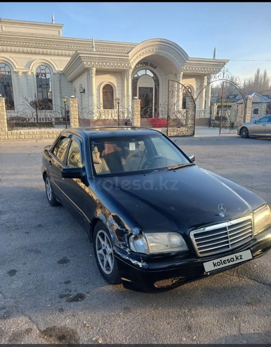 Продаётся машина