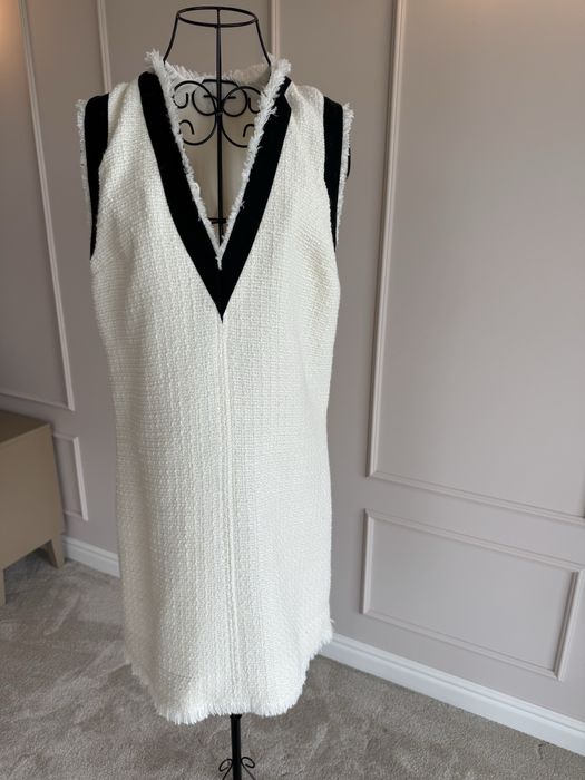 Рокля туид, букле бяла и червена Zara