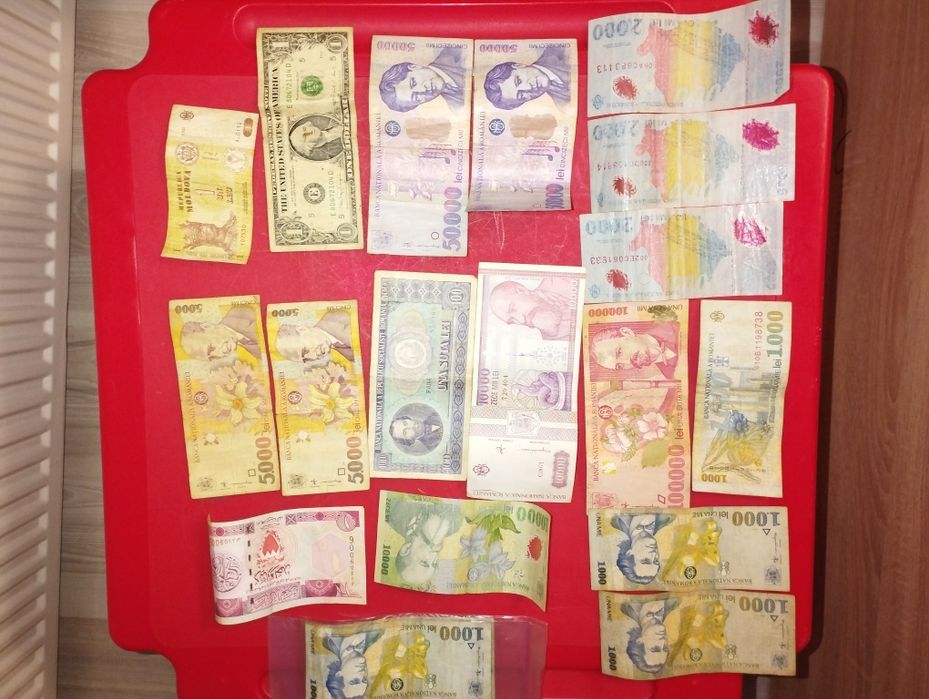 Vând Colecție personală