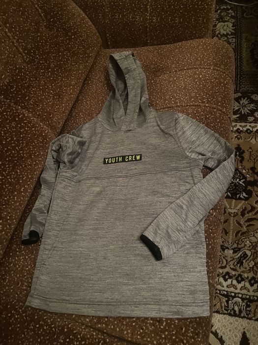 Лот от три неща- 2 горни суитчъри и 1 долнище