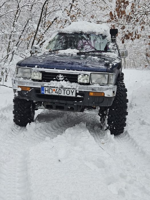 Toyota hilux surf automat
