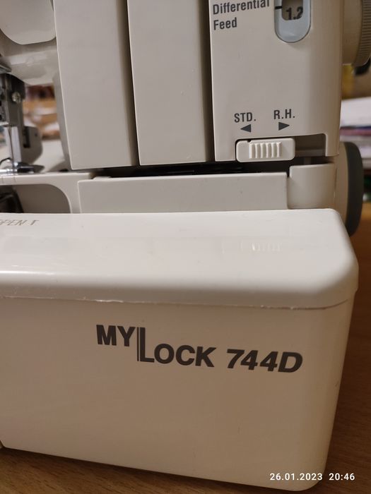 Janome my lock 744D