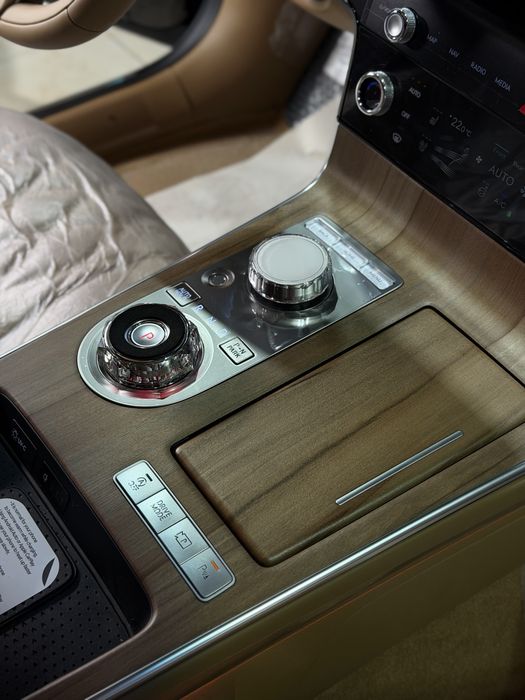 Genesis G80 (Full option)