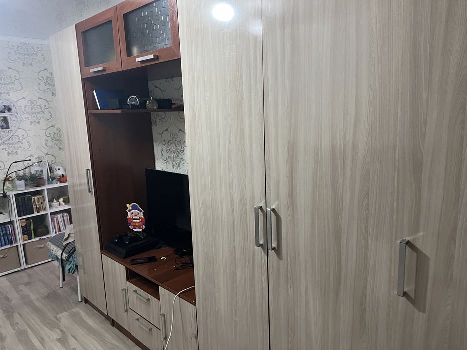 Стенка в гостиную, зал, спальню