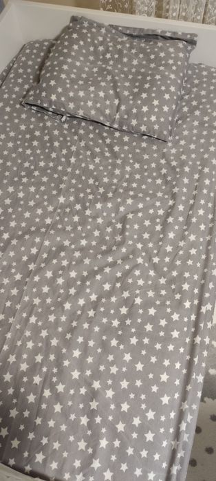 Комплект чаршаф с ластик и калъфка