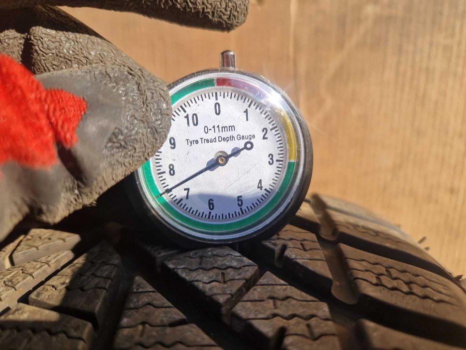 2 Yokohama R17 225/55
Зимни гуми 
DOT1718