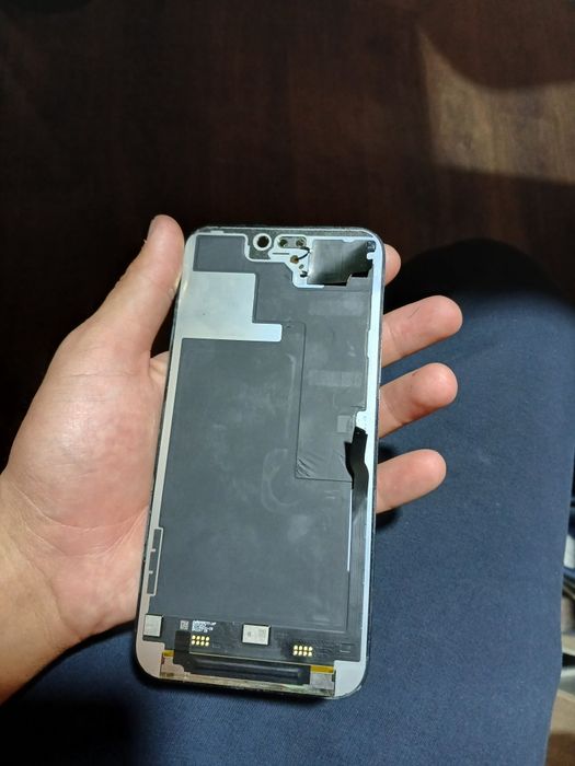 Iphone 14 pro max ekrani bor yechma