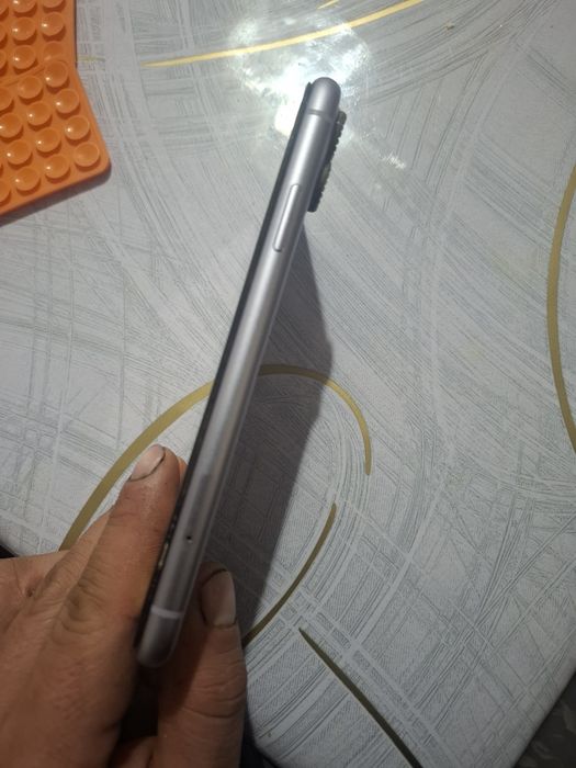 Айфон 11. 64 гб память