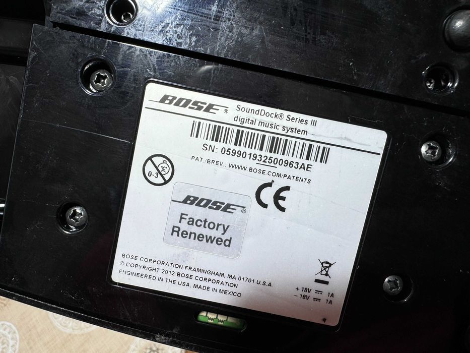 Tонколона - Bose saudDock series 3