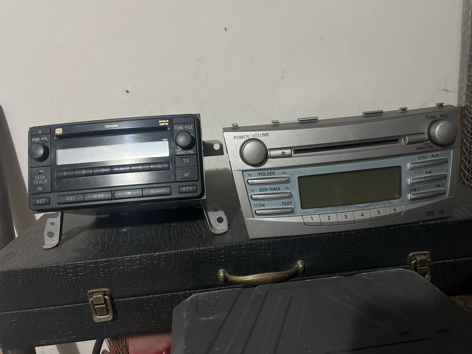 2шт магнитофон штатный camry 40 prado150