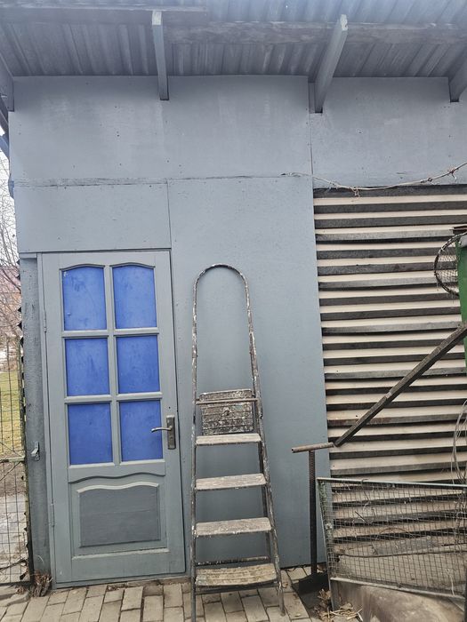 Продам капитальный, кирпичный дом в городе