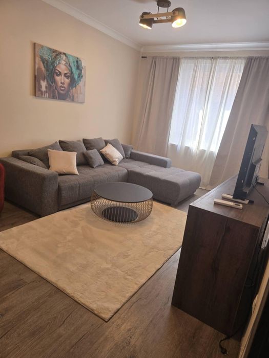 Дава се под наем Двустаен апартамент в София, Център - 76 кв.м за 800 € - Снимка #1