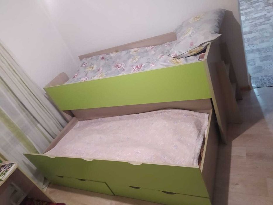 детская гарнитура