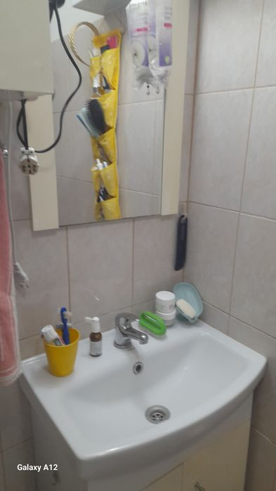 Casă la țară, condiții de bloc, de închiriat