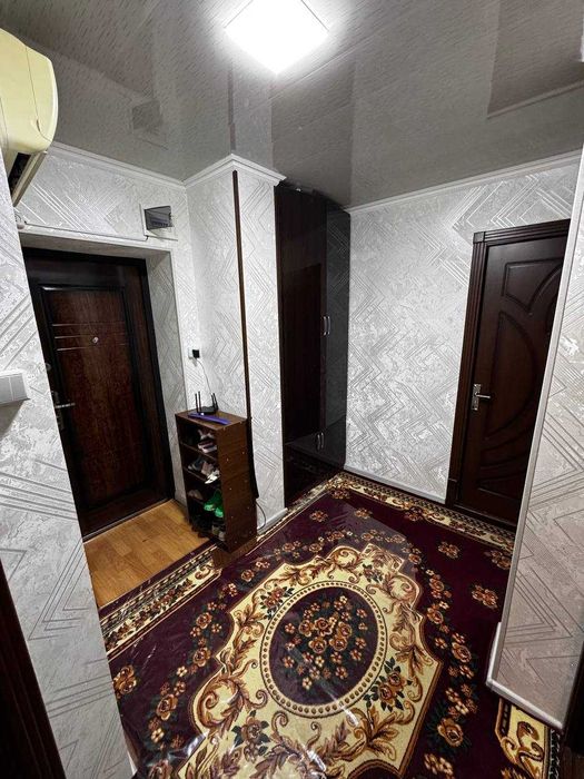 3 Xonali kvartira sotiladi