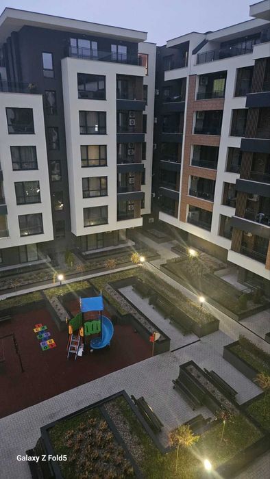 Дава се под наем Двустаен апартамент в Пловдив, Христо Смирненски - 80 кв.м за 433.5 € - Снимка #16