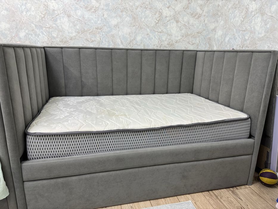 Продаю детскую кровать