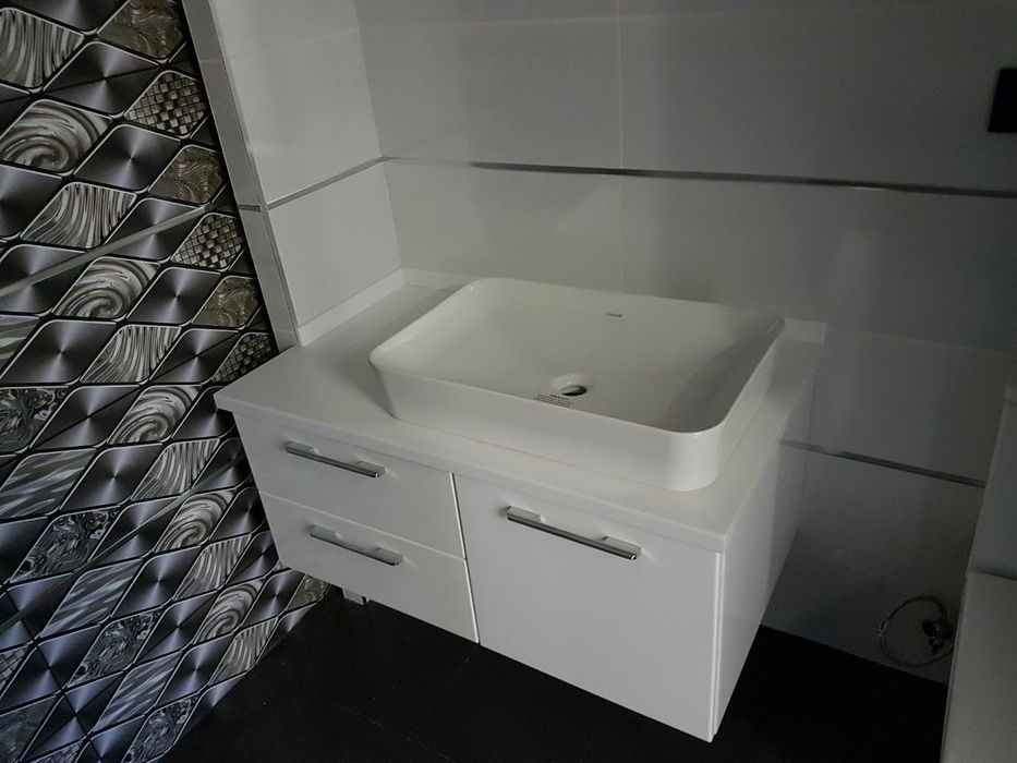 Столешницы из акрилового искусственного камня