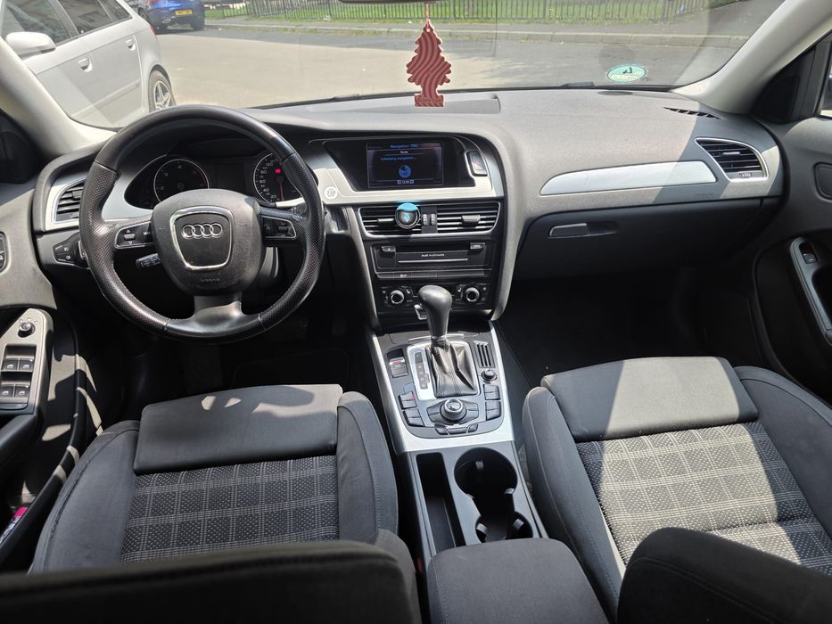 Vând Audi A4 break