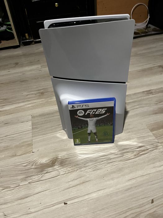 Playstation 5 slim + FC 25